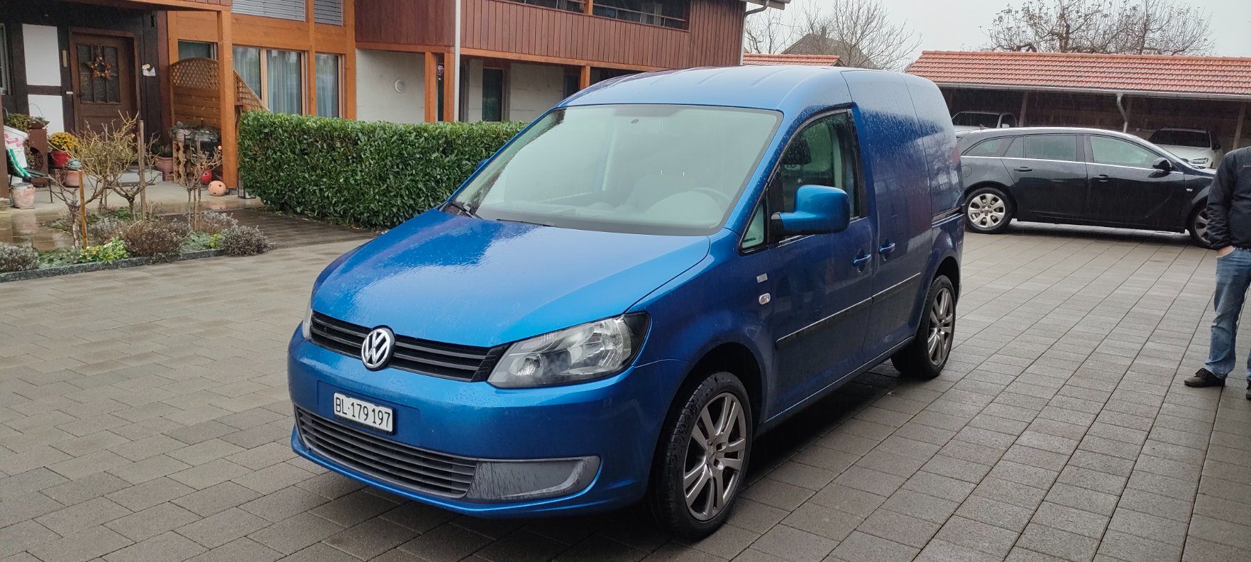 VW Véhicules utilitaires: VW Caddy DSG TDI – D'occasion à Waldenburg par Moodoo 2
