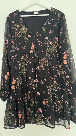 Sommerliches Blumenkleid, leicht , Grösse 40