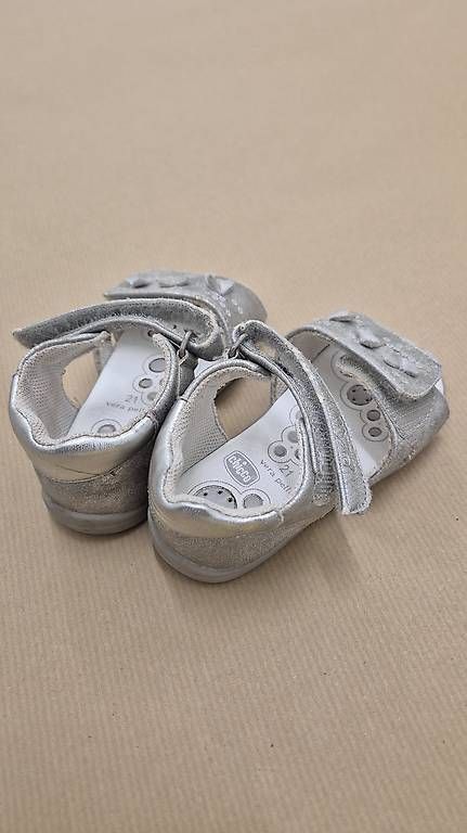 Chaussures filles: Chicco sandalen gr 21 grau – D'occasion à Neunkirch par mir_c9zg 1
