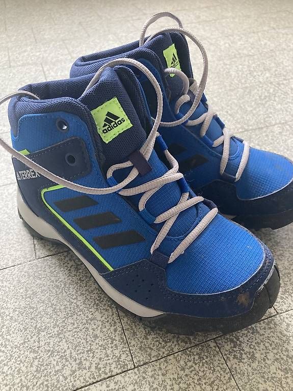 Adidas Scarpe per ragazzi: fast neue Wanderschuhe 31 – Usato da Steg im Tösstal venduto da mimu_87