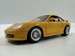 Porsche 911 GT3 1:18, gelb, BBURAGO