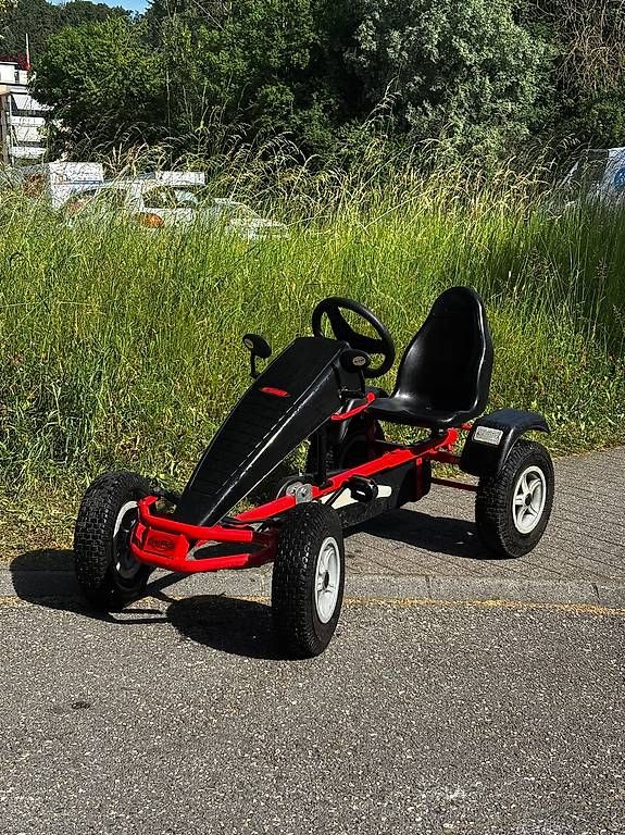 Veicoli per bambini: Grosser Go Kart von Berg – Usato da Luzern venduto da Fam_S 3