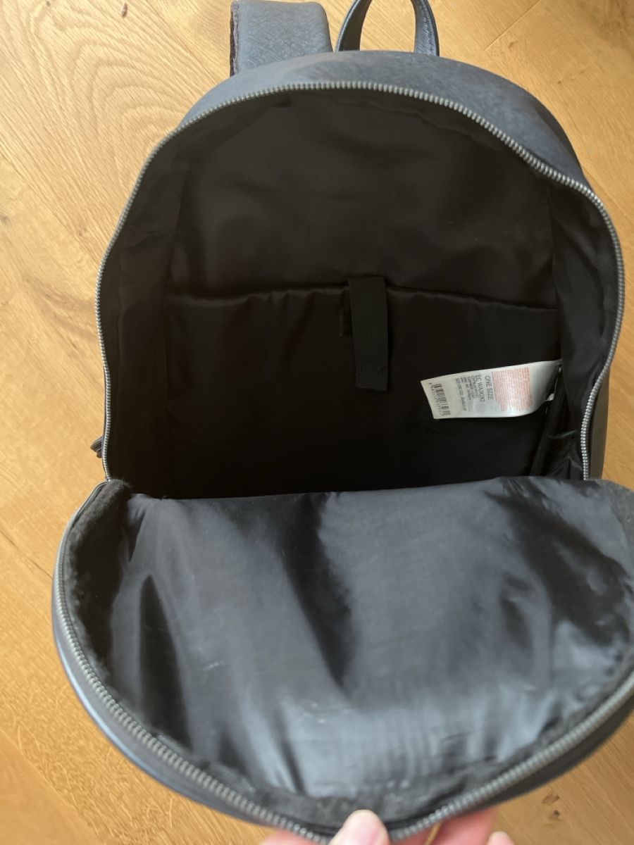 Rucksäcke: Dunkelblauer Rucksack, neuwertig – Gebraucht aus Recherswil von ch0_y9gb 3