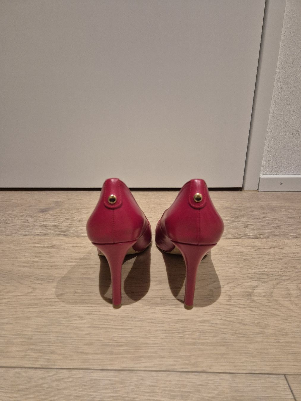 Manor Damenschuhe: Damenschuhe Leder rot Grösse 40 – Neu (gemäss Beschreibung) aus Bürglen TG von Isa_x4 1