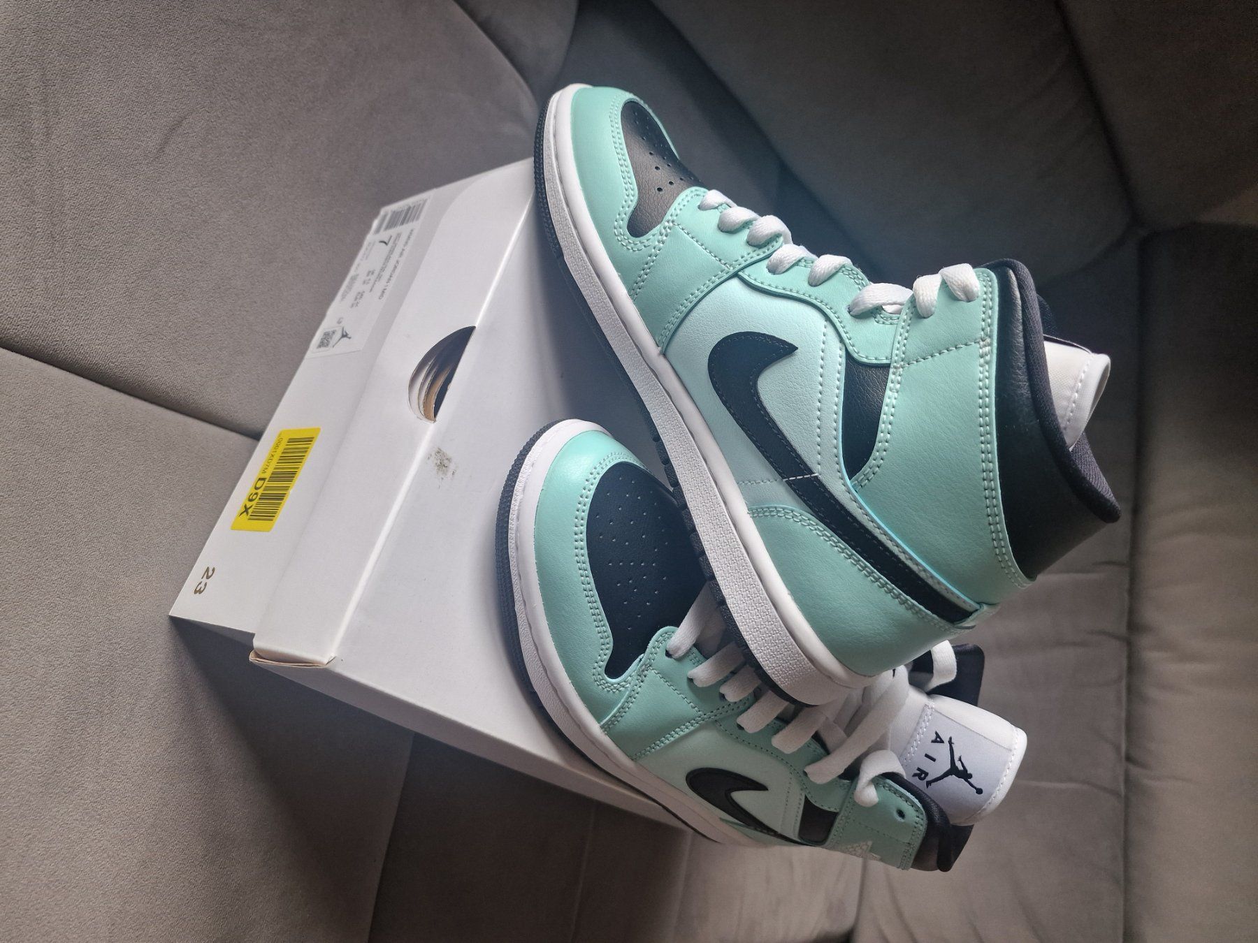 Jordan Damenschuhe: Air Jordan 1 Mid Turquoise Taille 38 – Neu (gemäss Beschreibung) aus Vuisternens-Ogoz von Gwen1109