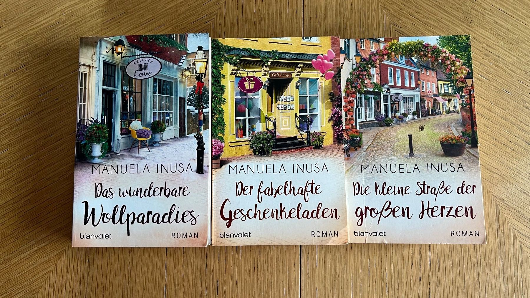 Libri: Manuela Inusa Romane - 6 Bände -  komplett! – Usato da Schübelbach venduto da Dolly990_2 2