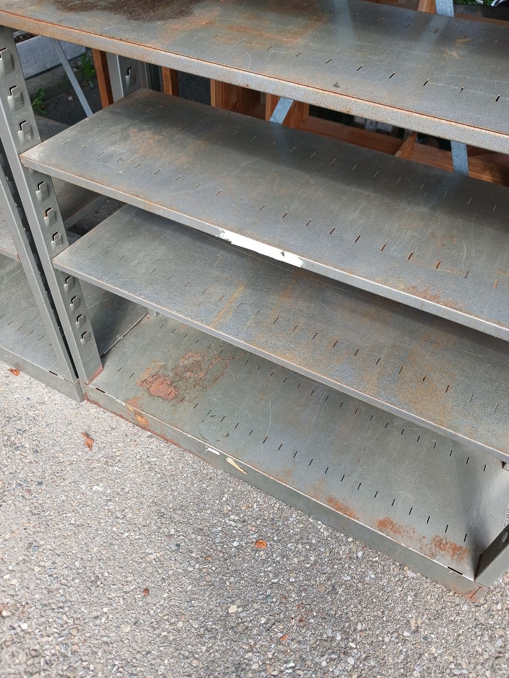 Scaffali: 2 Metall Regale massiv  – Usato da Hagenbuch ZH venduto da bromaer 4
