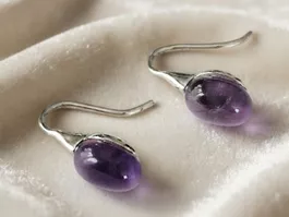Stilvolle Silber 925 Ohrringe mit Amethyst, tiefviolett -Neu