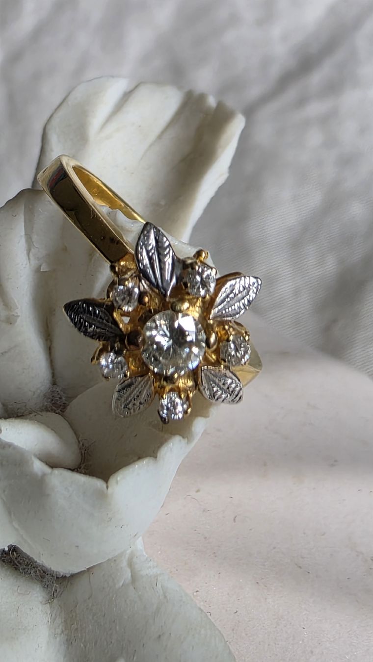 Anelli: Gold Ring 18 karat mit Diamanten – Nuovo (secondo la descrizione) da Effretikon venduto da rinuom01