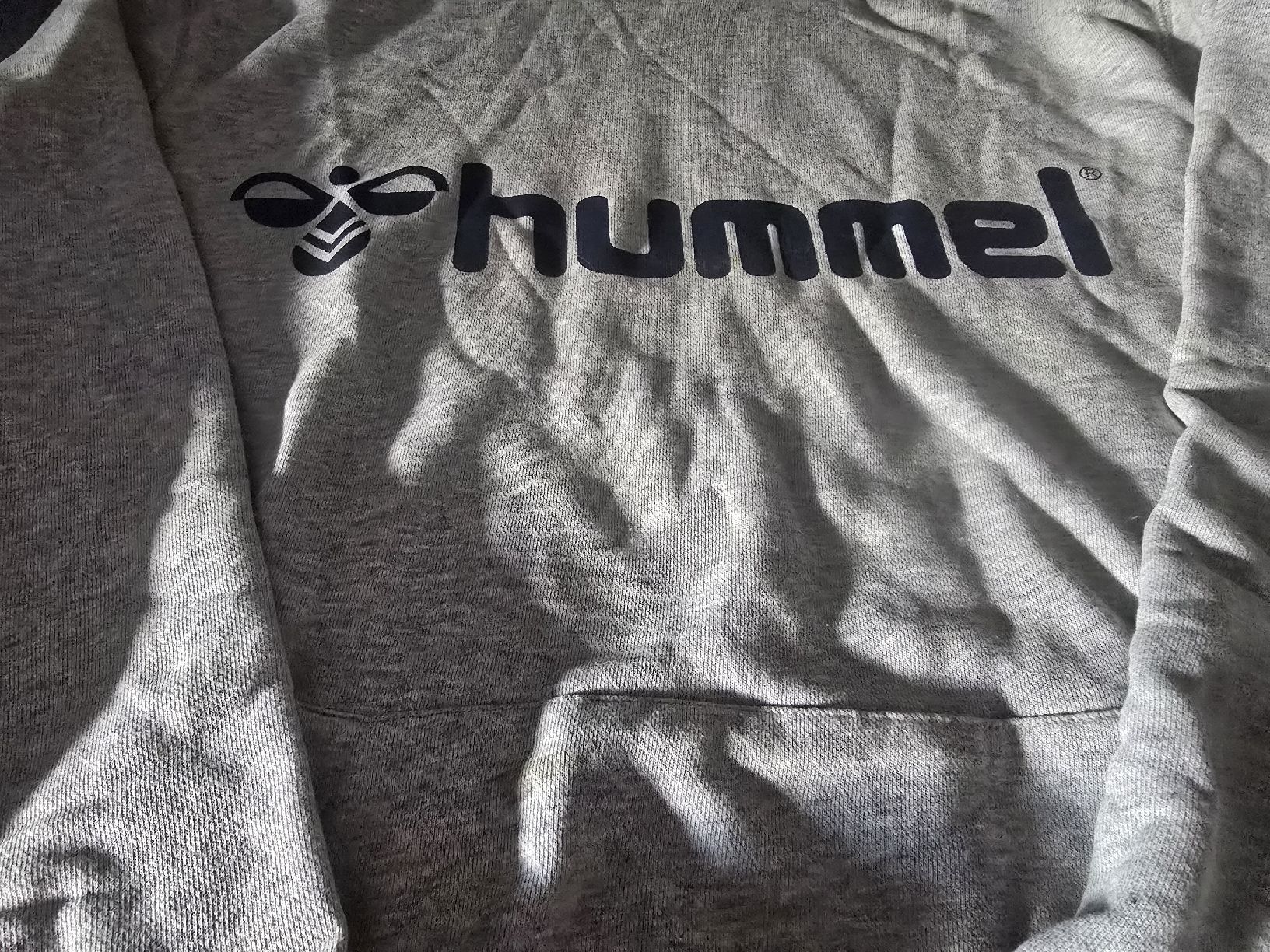 Maglioni & Felpe: Sweat à capuche Hummel gris taille L – Usato da Mont-sur-Lausanne venduto da Didinho 1