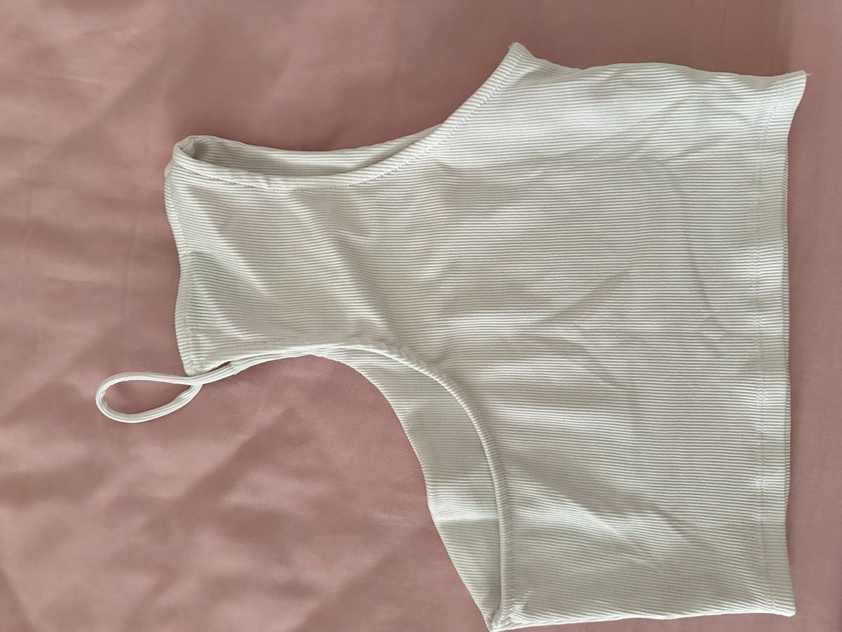 Bershka Top: Bershka Top weiss – Usato da Winterthur venduto da yar_dpp8 1
