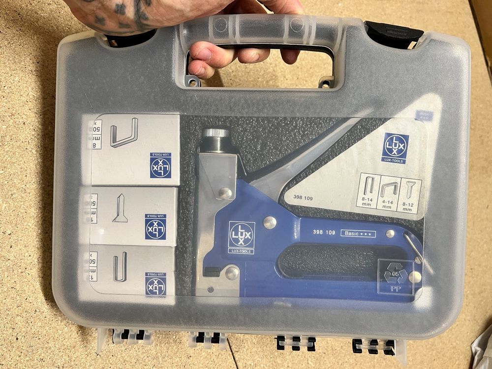 Lux Tools Tacker, nur 1x gebraucht (Neu (gemäss Beschreibung)) in ...