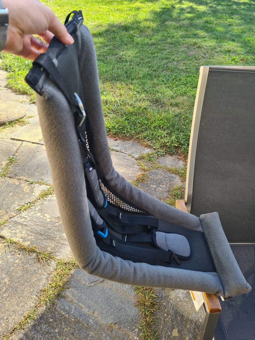 Hängematten: Thule Infant Sling – Gebraucht aus Riehen von OracleData 1