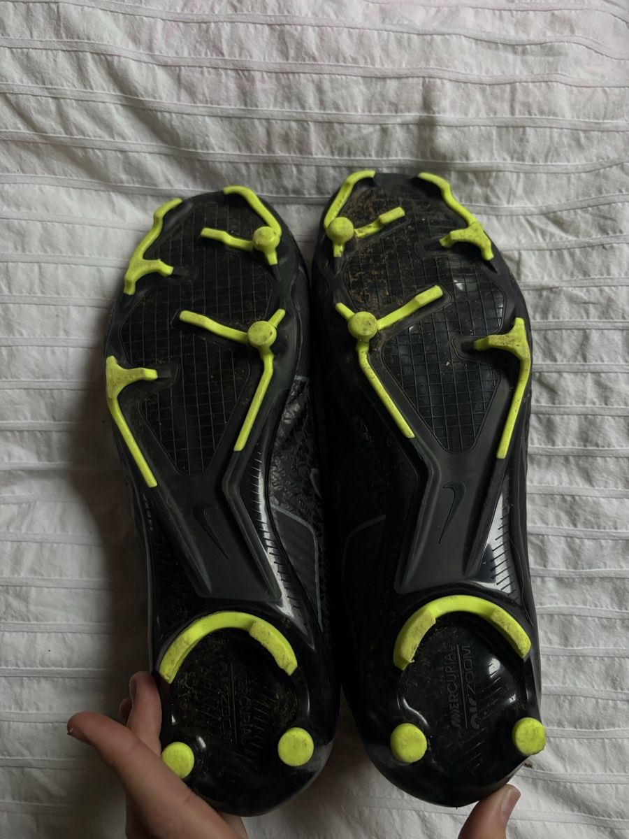 Altro in Alpinismo & Escursioni: Crampons Nike Mercurial – Usato da Le Grand-Saconnex venduto da c7w_ngx7 1