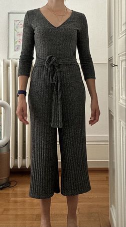 Jumpsuit grey ribbed fabric with tie belt used