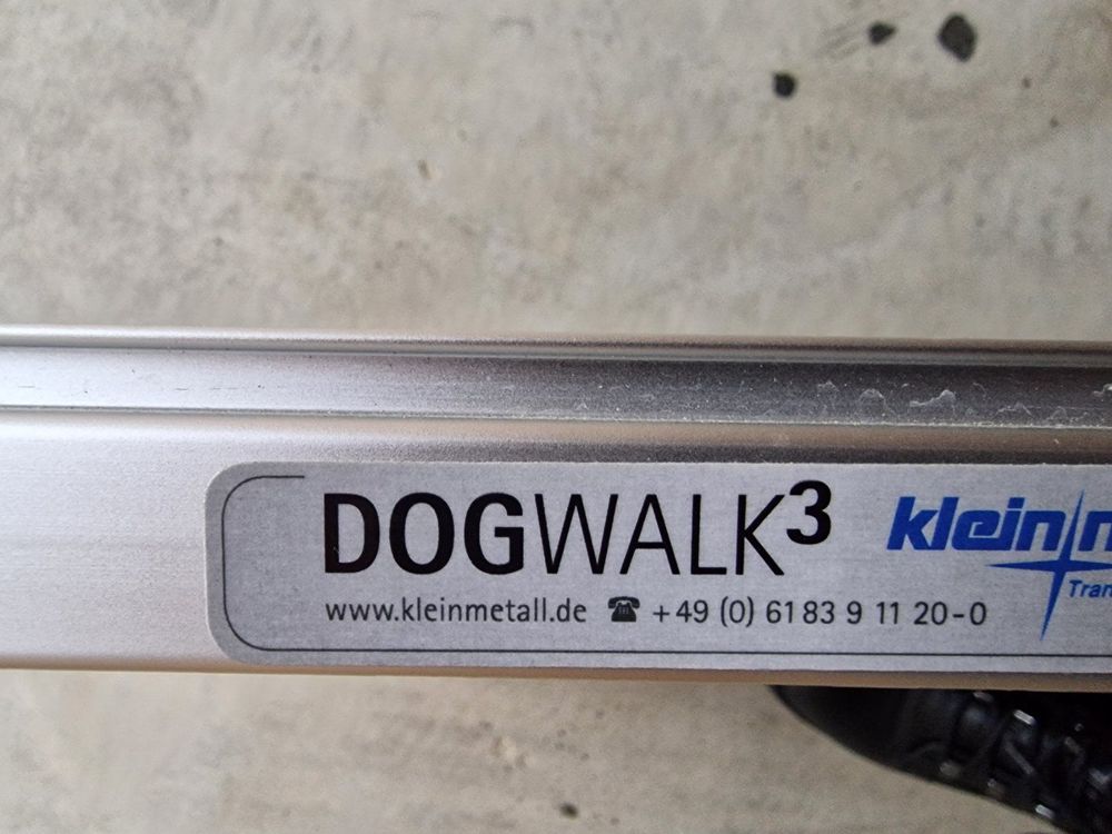 Hochwertige ausziehbare Hunderampe Dogwalk³ | TÜV-Siegel
