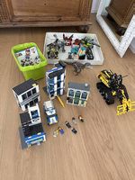 Box mit diversen Lego 