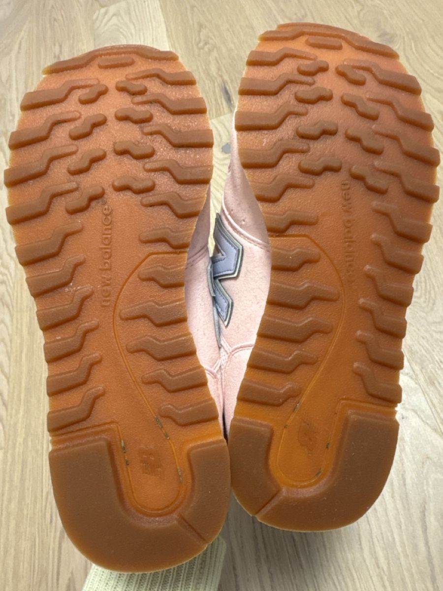 New Balance Scarpe per ragazze: New Balance Turnschuhe Gr. 36 – Usato da Zürich venduto da SGenge 3