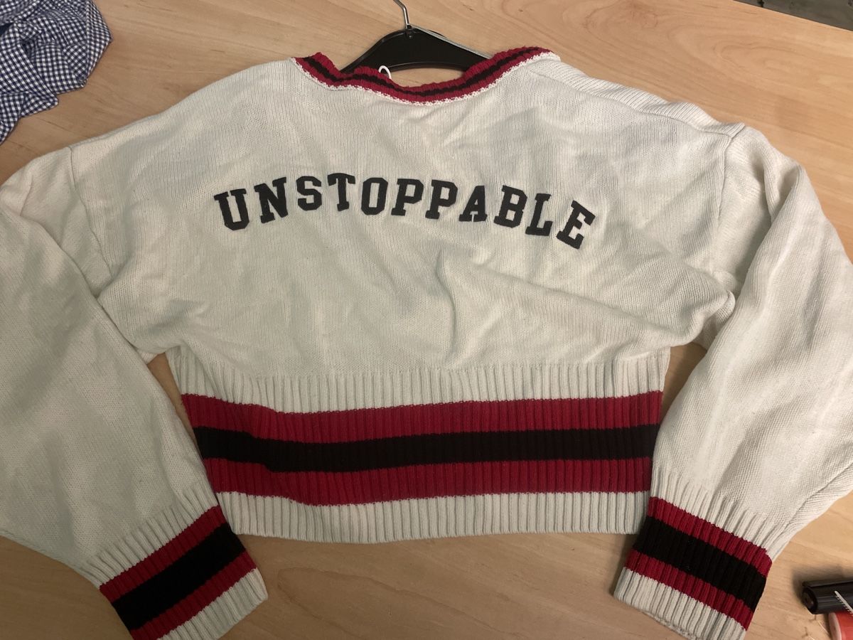 Pullover & Sweatshirts: Tally Weijl "Unstoppable" Strickpullover, Grösse S. – Gebraucht aus Obergerlafingen von cabo4 1