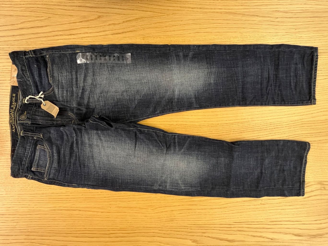American Eagle Jeans: AMERICAN EAGLE OUTFITTERS, Jeans, Gr. 32/32 – Nuovo (secondo la descrizione) da Netstal venduto da spaltflo01
