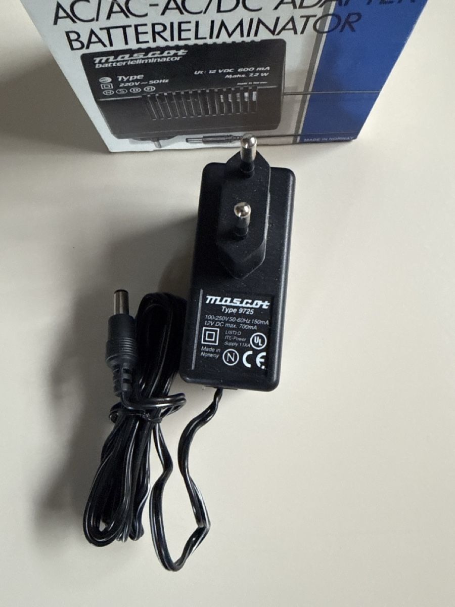 Composants électroniques: Mascot Typ 9525 Netzteil 12V DC 0.8 A neu – Neuf avec emballage d'origine à Schaffhausen par Pfurrisprutz 1