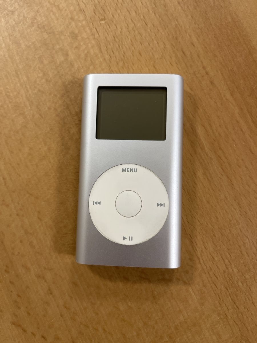 Apple Lecteur media portable: iPod  – Défectueux à Oftringen par Fmischa