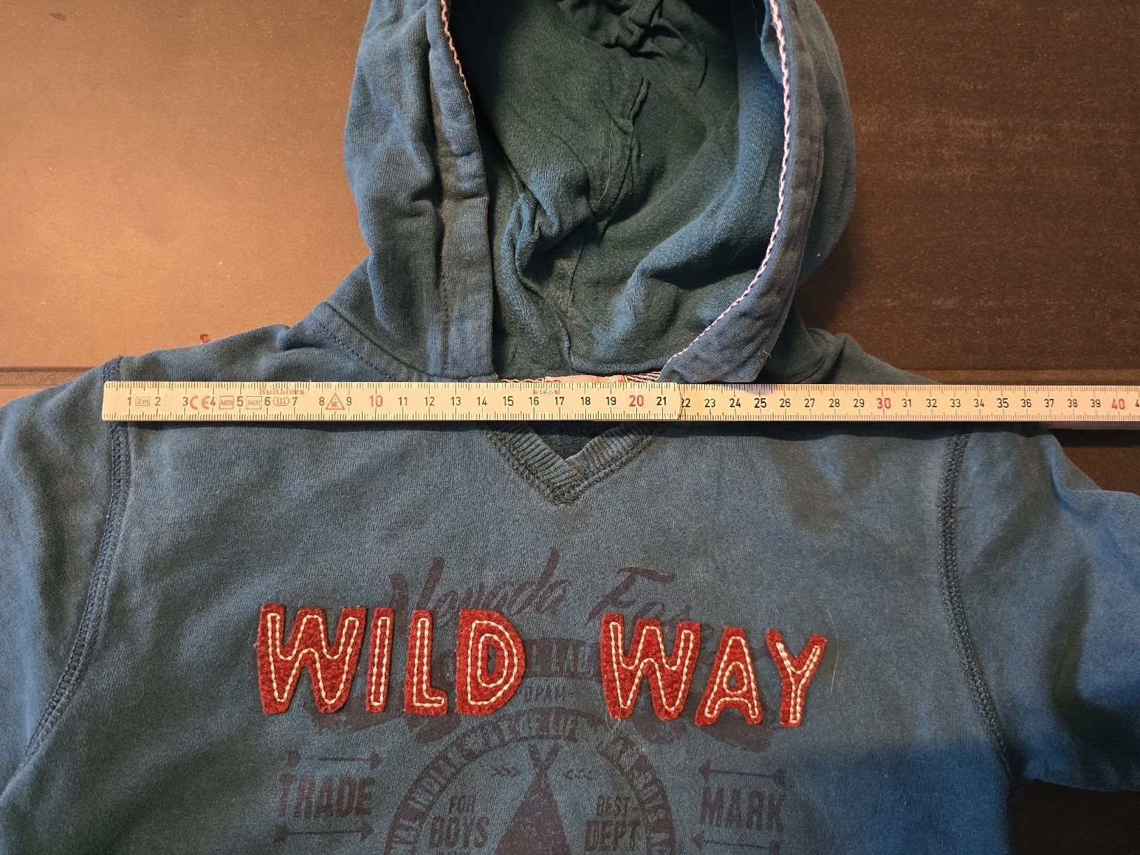 Pulls et sweat-shirts: Coole Kapuzenpullover, Gr. 122-128 – D'occasion à Unterentfelden par Panda-87 2