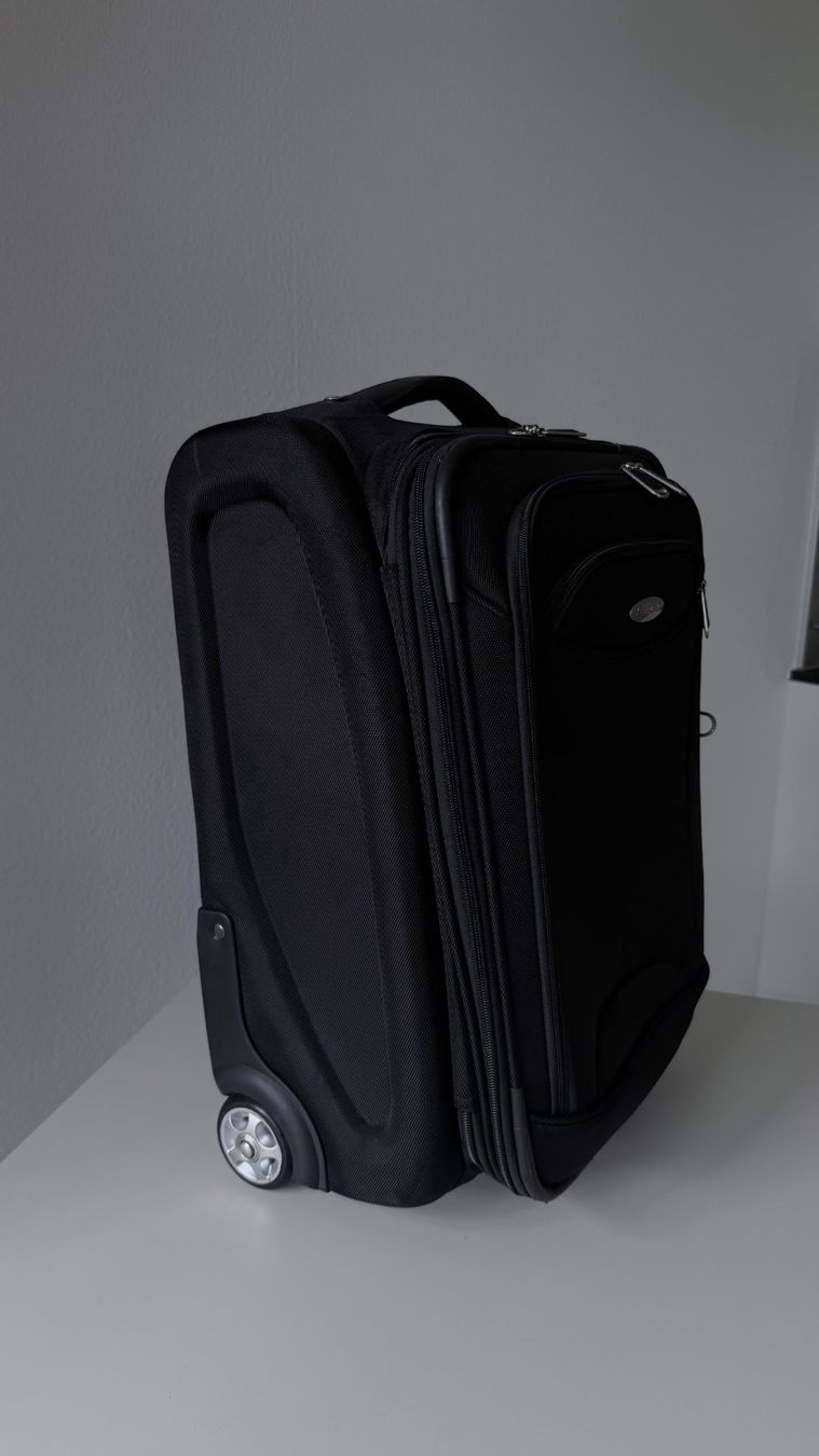 Samsonite Valigie: Samsonite Valise cabine souple noire – Usato da Lausanne venduto da ipanema23 6