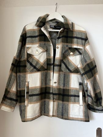 Zara warme Hemdjacke kariert Grösse XS