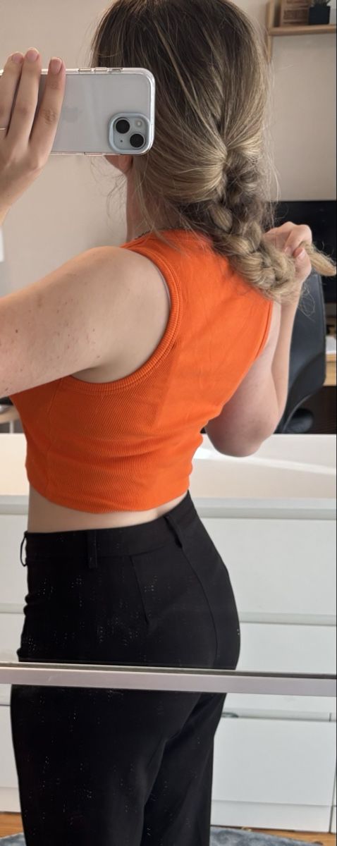 Tops: Rippstrick Top orange Grösse S gebraucht – Gebraucht aus Rütihof von sul_s5r2 2
