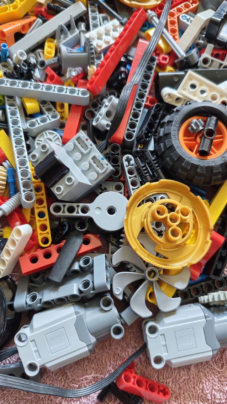 Lego Spielzeuge: Lego Technik Teile ca 1,9 Kilo – Gebraucht aus Effretikon von Superkarin7 3