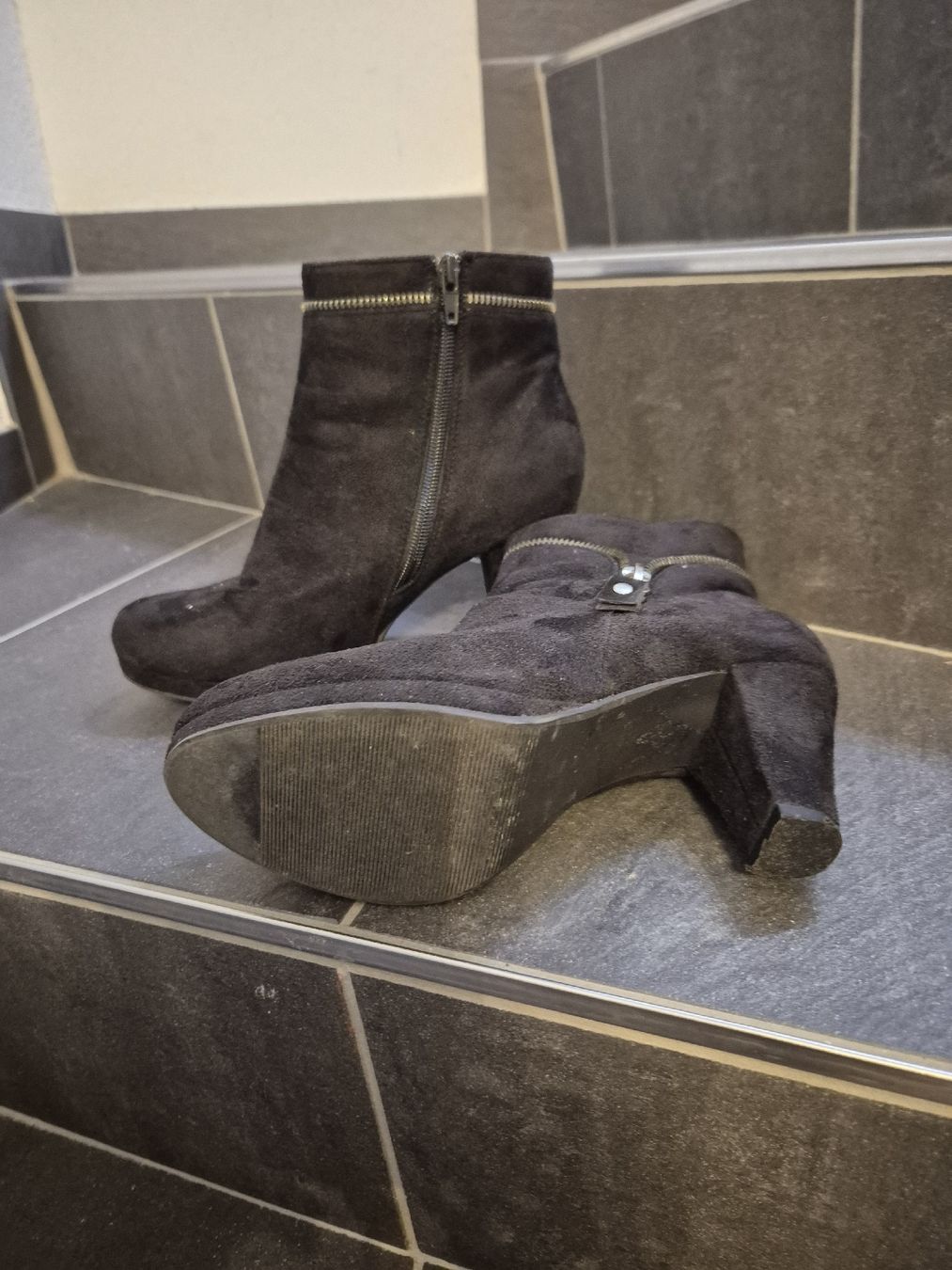 Chaussures femmes: Stiefeletten 37 – D'occasion à Würenlingen par kuh33 2