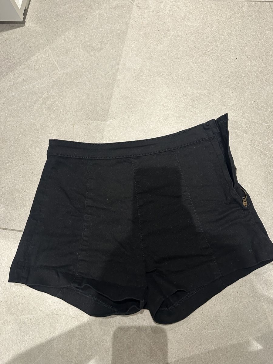 H&M Pantaloni: H&M Shorts, Grösse 38 – Nuovo (secondo la descrizione) da Ottenbach venduto da Irinaberther 5