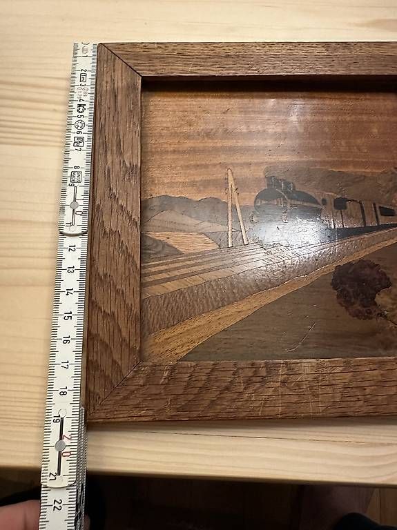 Foto & Immagini: Holz Bild Zug mit stempeln signiert  – Usato da Seuzach venduto da Wolf936 1
