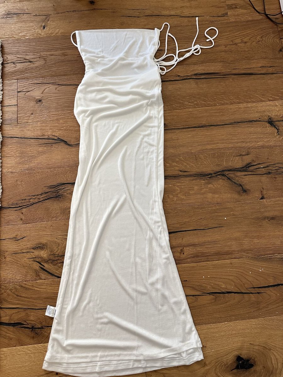 Kleider: Sonmerkleid – Gebraucht aus Rudolfstetten von Laramalna