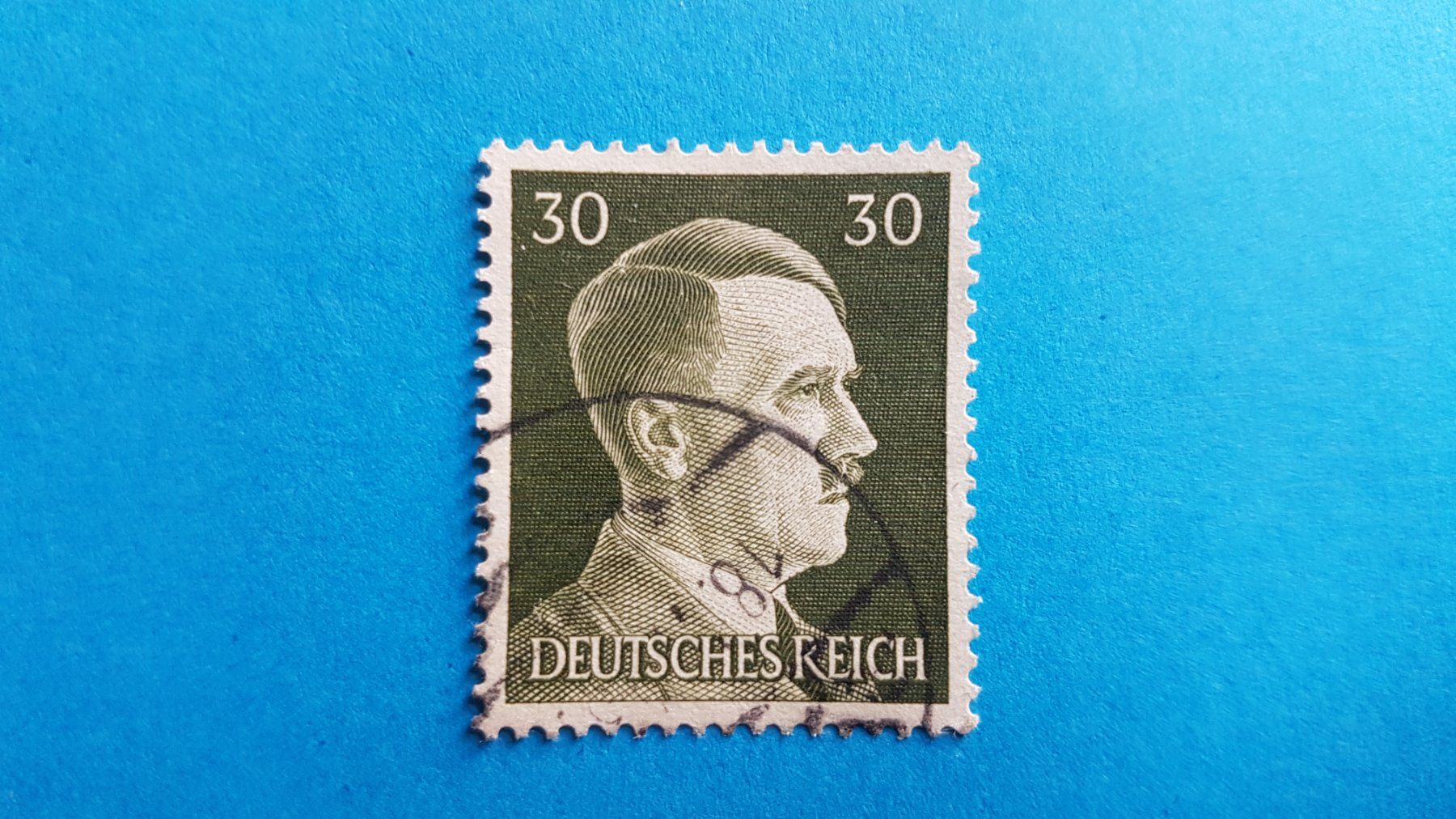 Tutti i francobolli: 30 Pfennig - DR - Hitler - 1945 – Usato da Reinach BL venduto da Dexy62