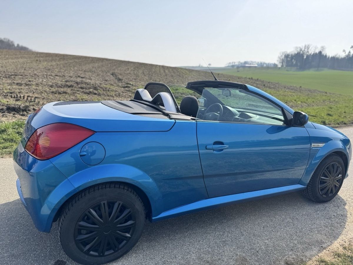 Opel Automobili: Opel Tigra 1.4 Cabriolet – Usato da Raperswilen venduto da Quirinvolpez 9