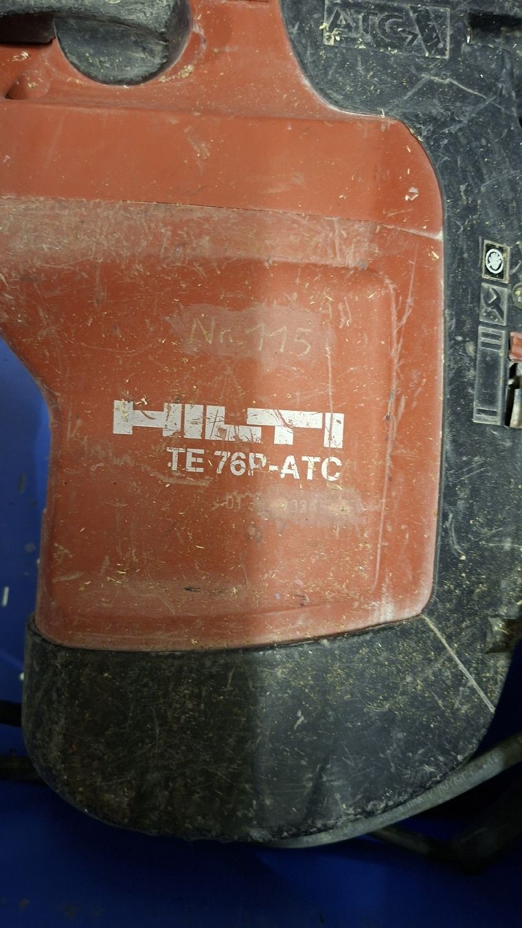 Hilti Bohrmaschinen: Hilti Bohrhammer – Gebraucht aus Brunnen von ristei 1