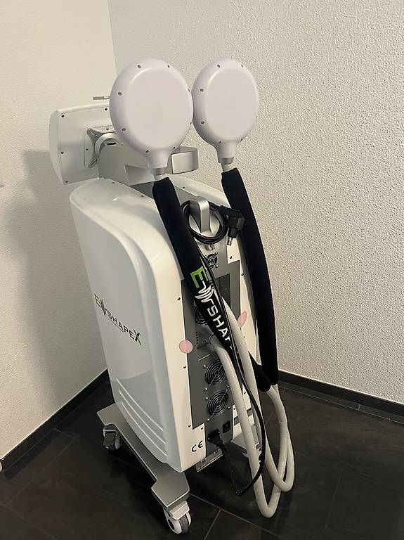 Attrezzature mediche: EMShapeX Körperformungsgerät, neuwertig! – Usato da Villmergen venduto da Lexsvc 2