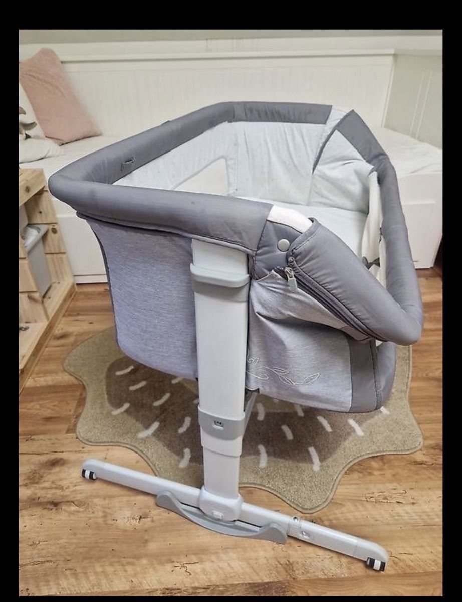 Chicco Berceaux: Chicco Next2Me bedside crib grey good condition – D'occasion à Zug par mtv_mb5d 1