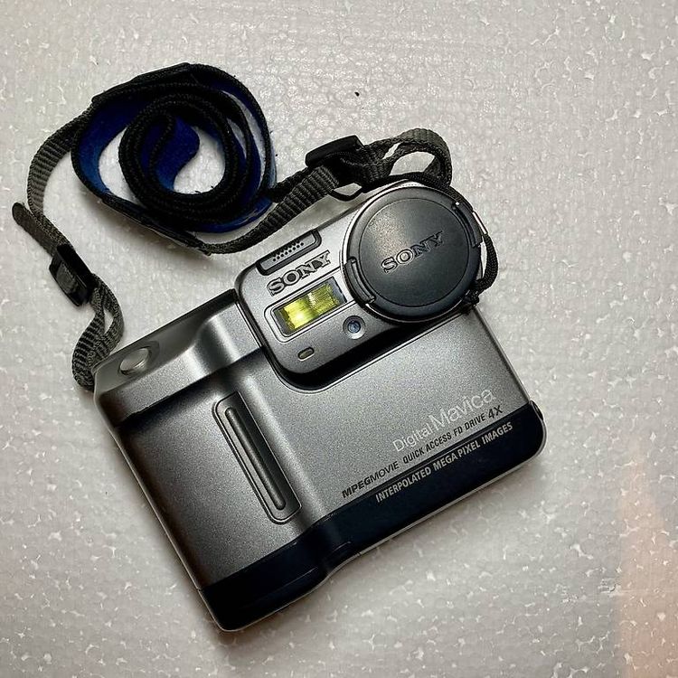 SONY MAVICA MVC-FD83 (Gebraucht) in Schinznach-Dorf für CHF 70 – mit ...