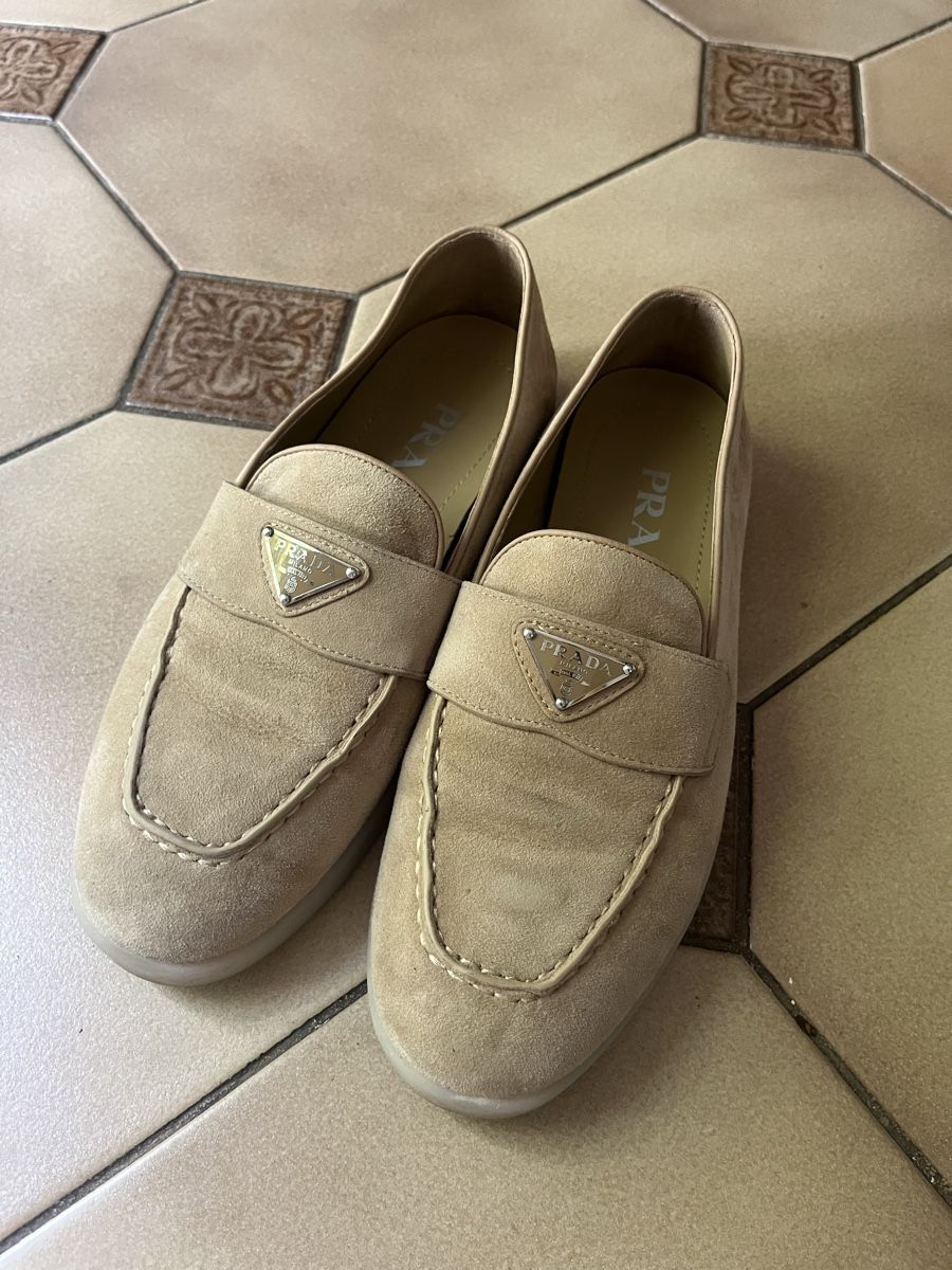 Prada Damenschuhe: Mocassins Prada size 36 – Gebraucht aus Bellevue von utilisatratice