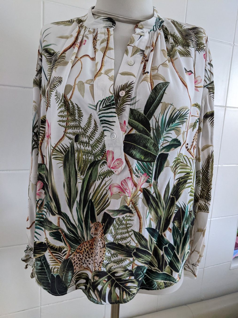H&M Camicette: Damen Bluse Gr 36 – Usato da Langnau am Albis venduto da Judithsebi 1