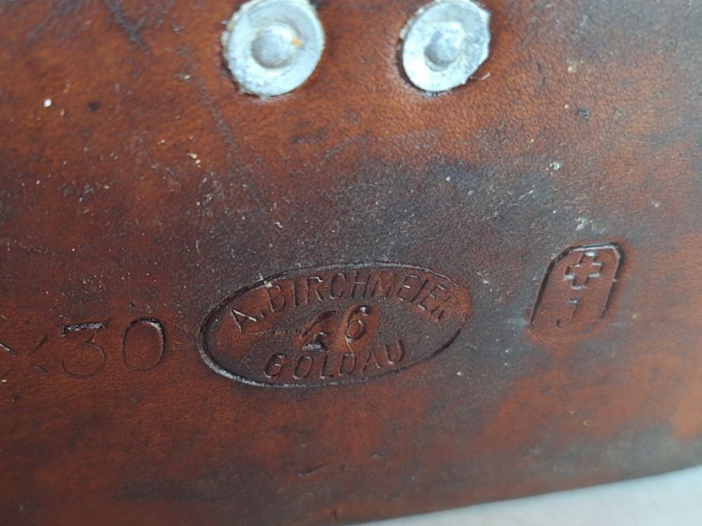 Schweizer Armee Borse: Schweizer Militärledertasche von 1946 – Usato da Urdorf venduto da Canyamel1 5