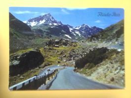 Flüelapass Südseite mit Flüela Schwarzhorn Auto