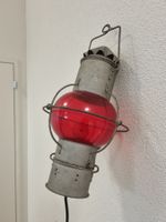 Vintage Signallampe Nautisch mit rotem Glas, H 40 cm,