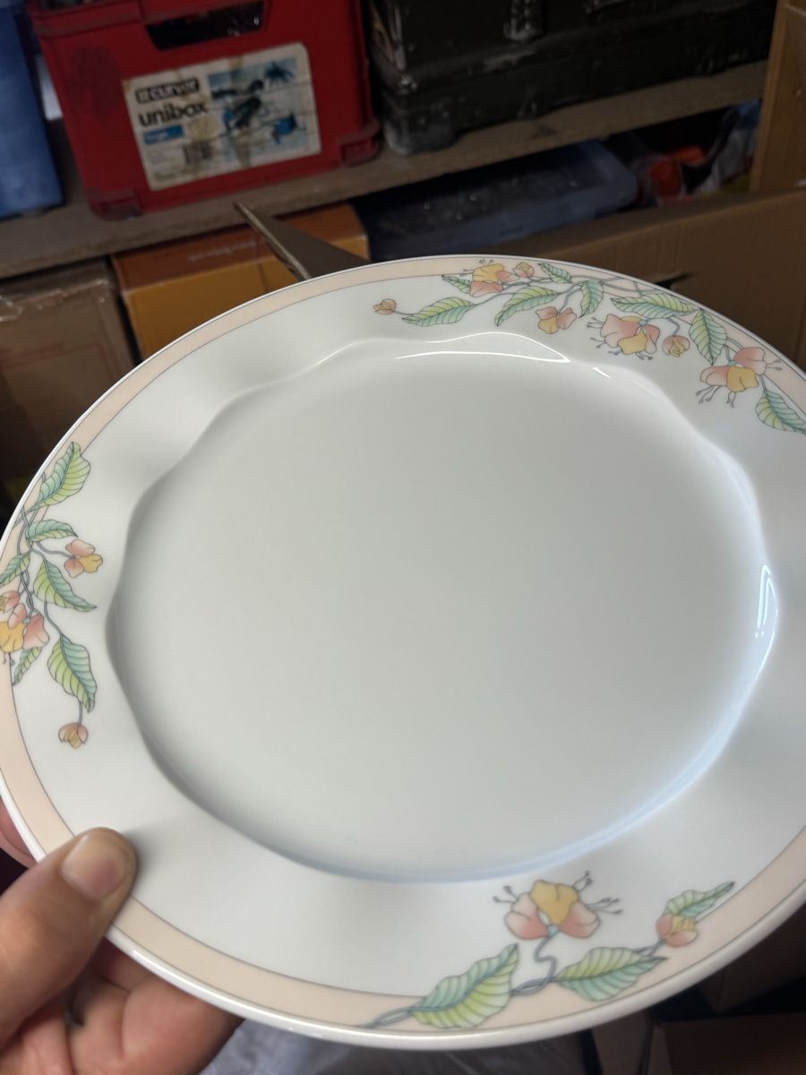 Teller: Schöne Frühlingsteller,  platten, Gläser  – Gebraucht aus Homburg von Delia34 4