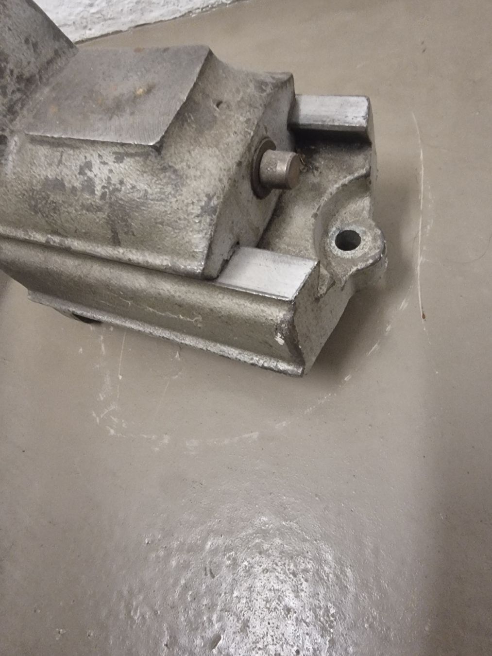 Gressel Alle Werkzeuge: Robuste Gressel Werkbank Schraubstock - Top Zustand! – Gebraucht aus Olten von Mezopotamya 9