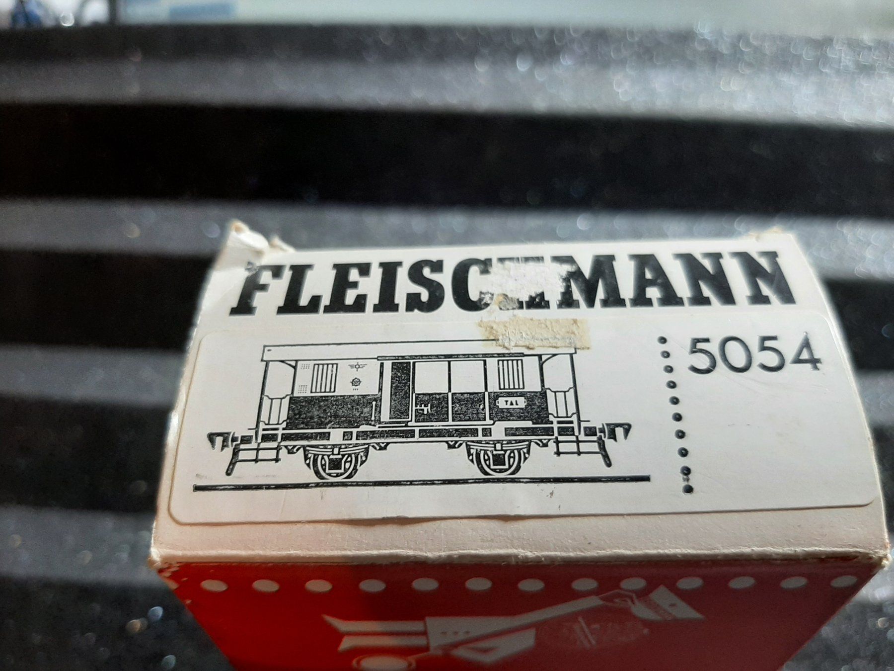 Fleischmann Modelleisenbahnen: FLEISCHMANN 5054 – Gebraucht aus Avully von RIVALIS 4