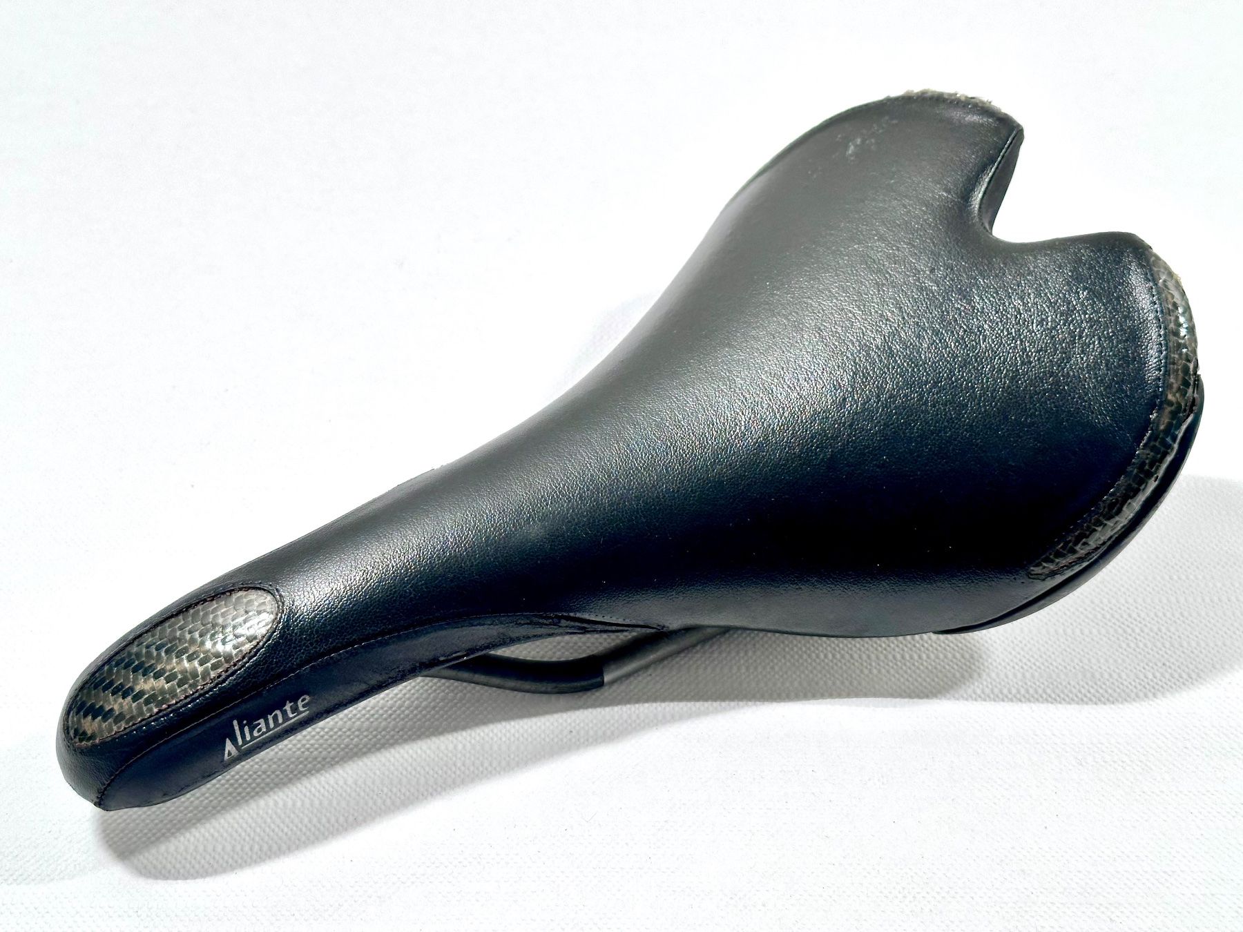 Fizik Ersatzteile: Fizik Aliante saddle Sattel 218g – Gebraucht aus Luzern von bikeandbeltcom 1